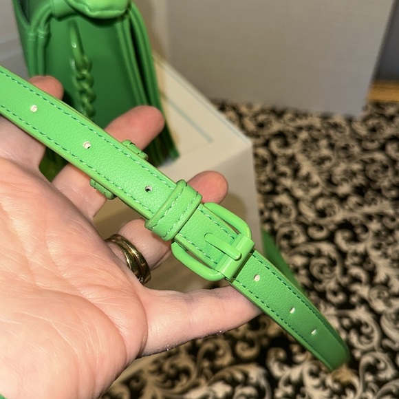 NWOT NANETTE LEPORE FLAP CROSSBODY BAG WITH A BOW 💚 luxury Fabulous Bow - Picture 7 of 16